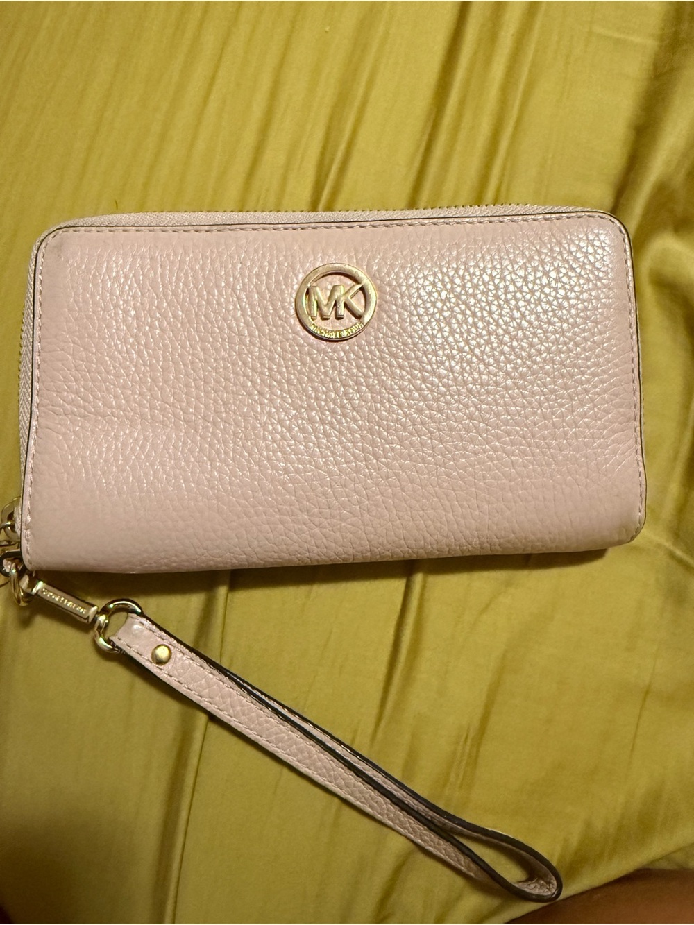 Michael Kors Blush Pink Pebbled Leather Wristlet Wallet with Gold Logo